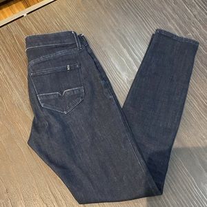 Buffalo David Bitton ladies dark denim in size 26. Hope skinny fit.